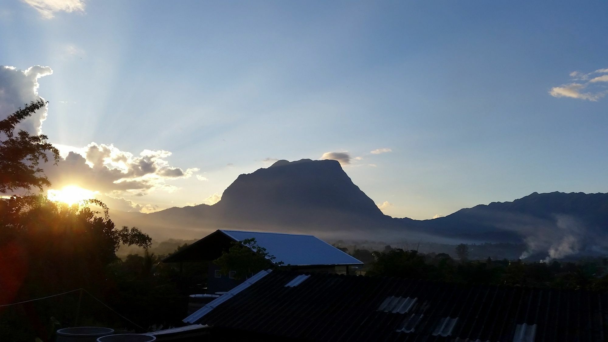 Baan Aingdoi Homestay, Chiang Dao Exterior photo